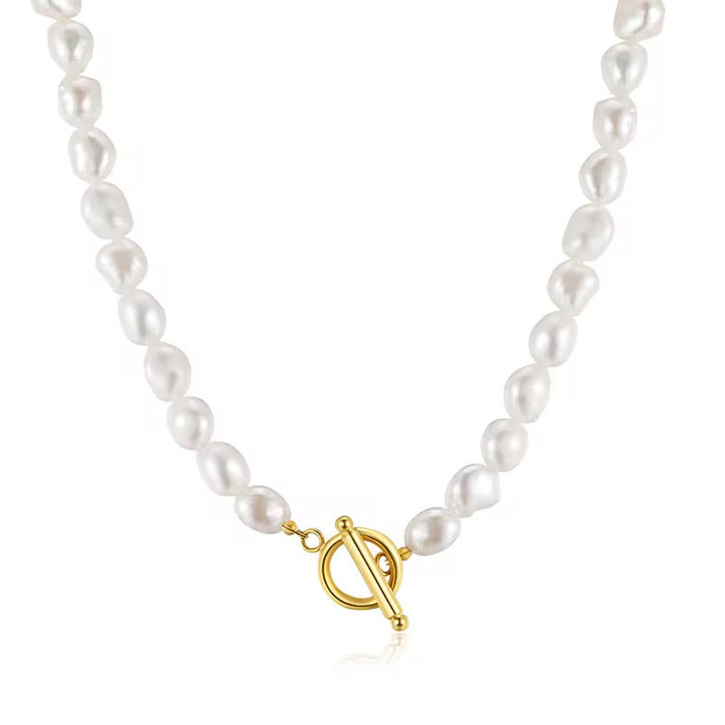 Pearlé Pearl Necklace